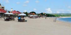 Fischrestaurants am Strand von Jimbaran, Bali