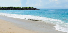 Strand der kleinen Nusa Ceningan