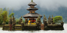 Der Pura Ulun Danu Bratan, Zentralbali