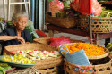 Opfergaben auf Markt in Denpasar, Bali