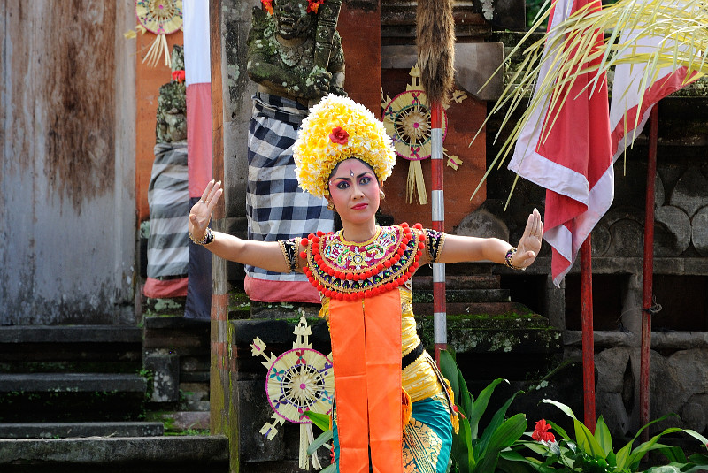 Legong im Barong Tanz auf Bali
