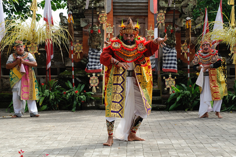 Premierminister im Barong Tanz auf Bali