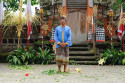 Das Schauspiel ist vorbei und wieder einmal waren Gut und Böse gleich stark, keiner konnte über den anderen siegen Ende Barong Tanz auf Bali