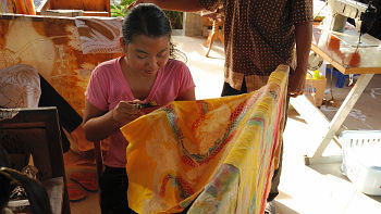 Batikherstellung auf Bali