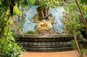 Eine der vielen Statuen des meditierenden Buddha die sich im Kloster Brahma Vihara Ashrama befinden Buddha im Brahma Vihara Ashrama, Bali