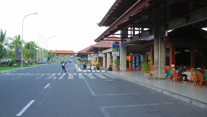 Der Flughafen Balis ist im internationalen Vergleich relativ klein und fast schon ein wenig familiär Ngurah Rai Flughafen Denpasar, Bali