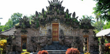 Der Tempel Pura Beji ist vergleichweise klein, zählt aber zu den schönsten Tempeln der Insel Bali Portal des Pura Beji, Bali