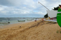 Der Strand lädt zu langen Spaziergängen ein und das Meer ist normalerweise auch für kleinere Kinder geeignet Strand von Sanur, Bali