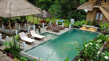Die Villa Manuk besitzt lediglich vier Gästezimmer, den großen Rummel findet man hier sicher nicht Villa Manuk, Nordbali