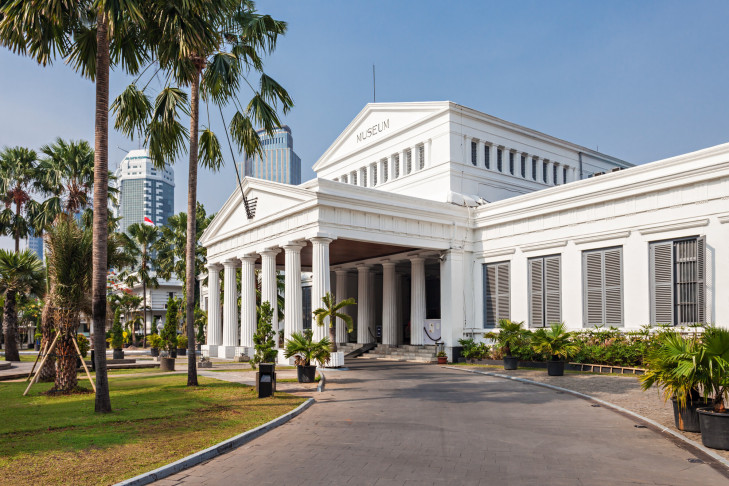 Das Nationalmuseum Gedung Gajah in Jakarta ist für sich schon eine Reise wert. Artikelbild: © saiko3p / Shutterstock Indonesisches Nationalmuseum Gedung Gajah